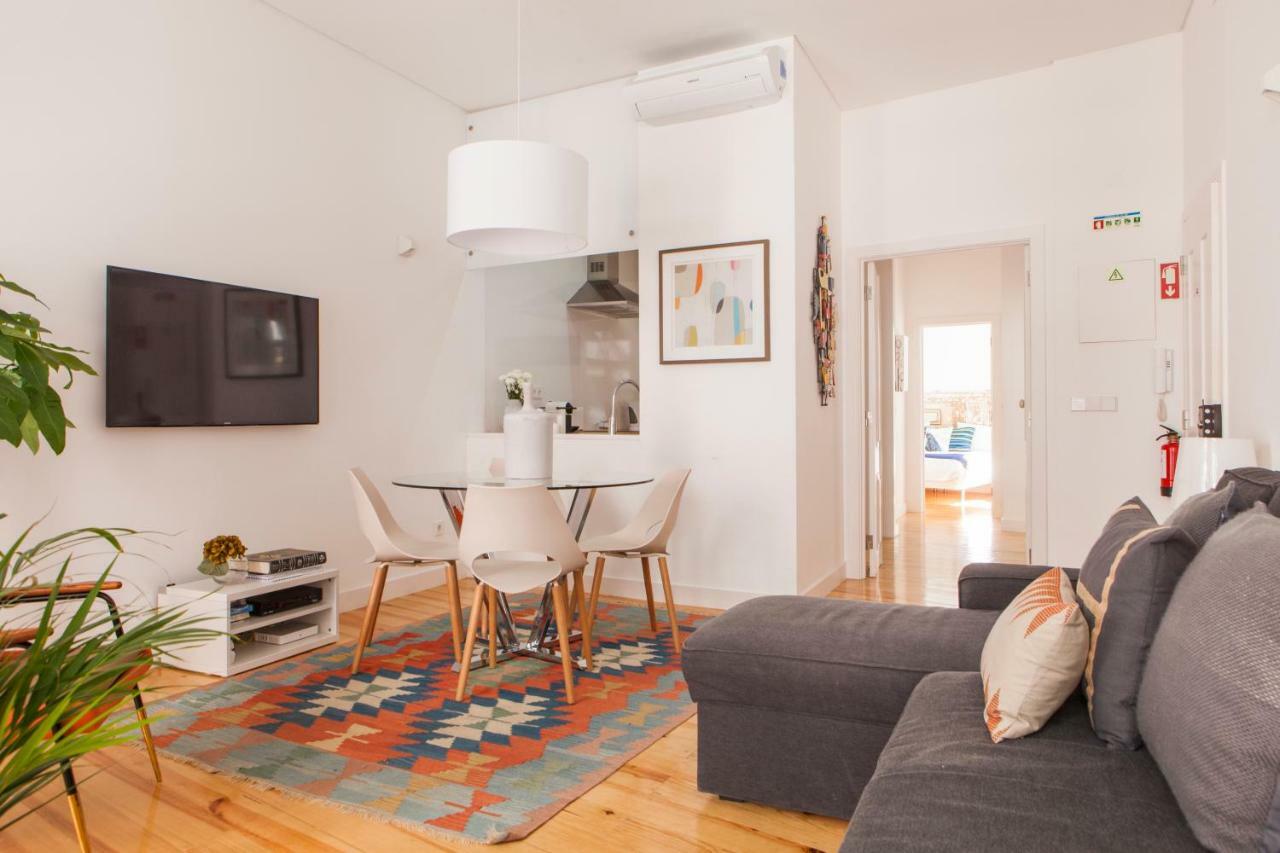 ליסבון Cozy 1St Floor Flat Central Chiado District With Balconies And Ac 19Th Century Building מראה חיצוני תמונה