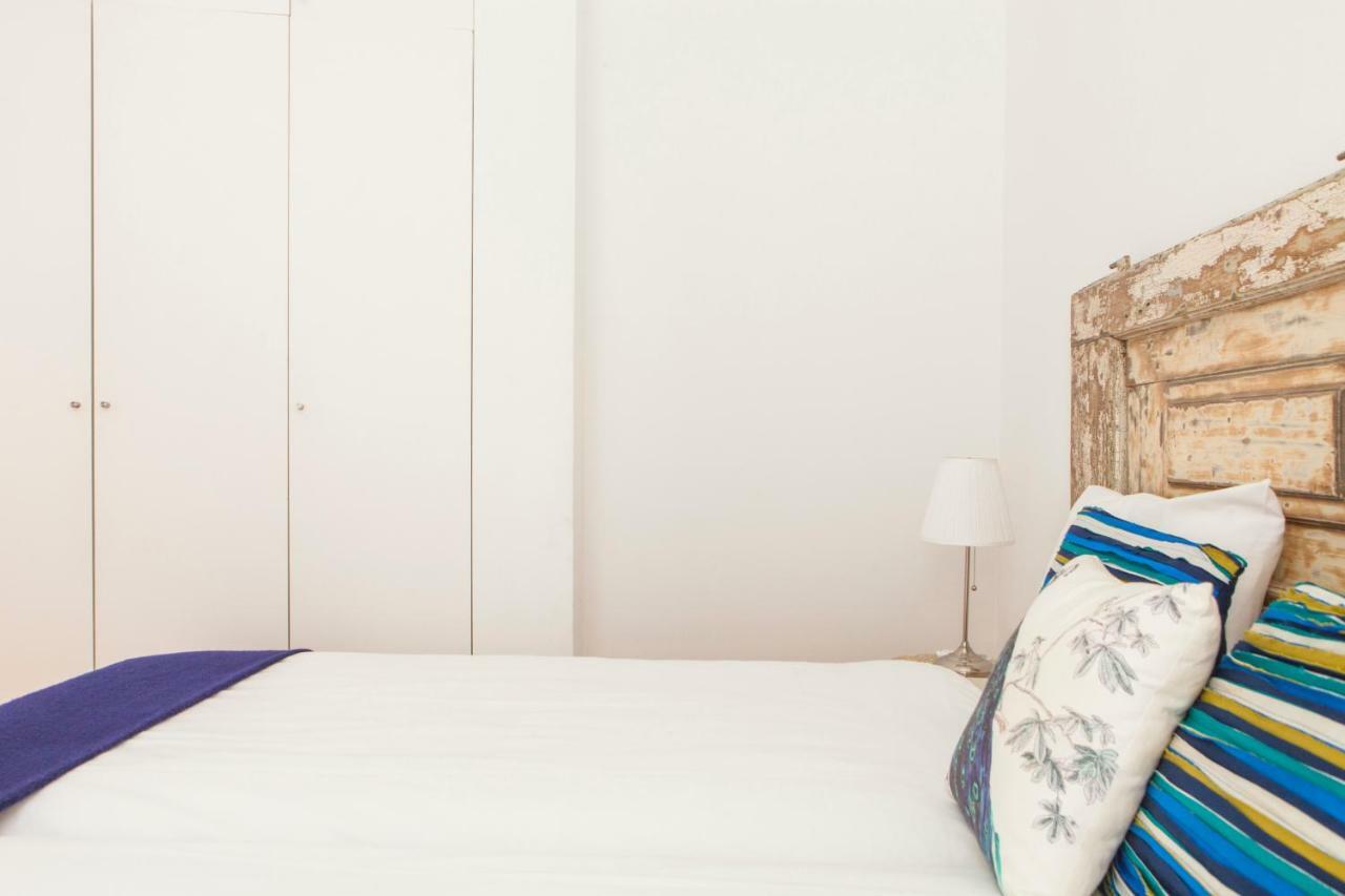 ליסבון Cozy 1St Floor Flat Central Chiado District With Balconies And Ac 19Th Century Building מראה חיצוני תמונה