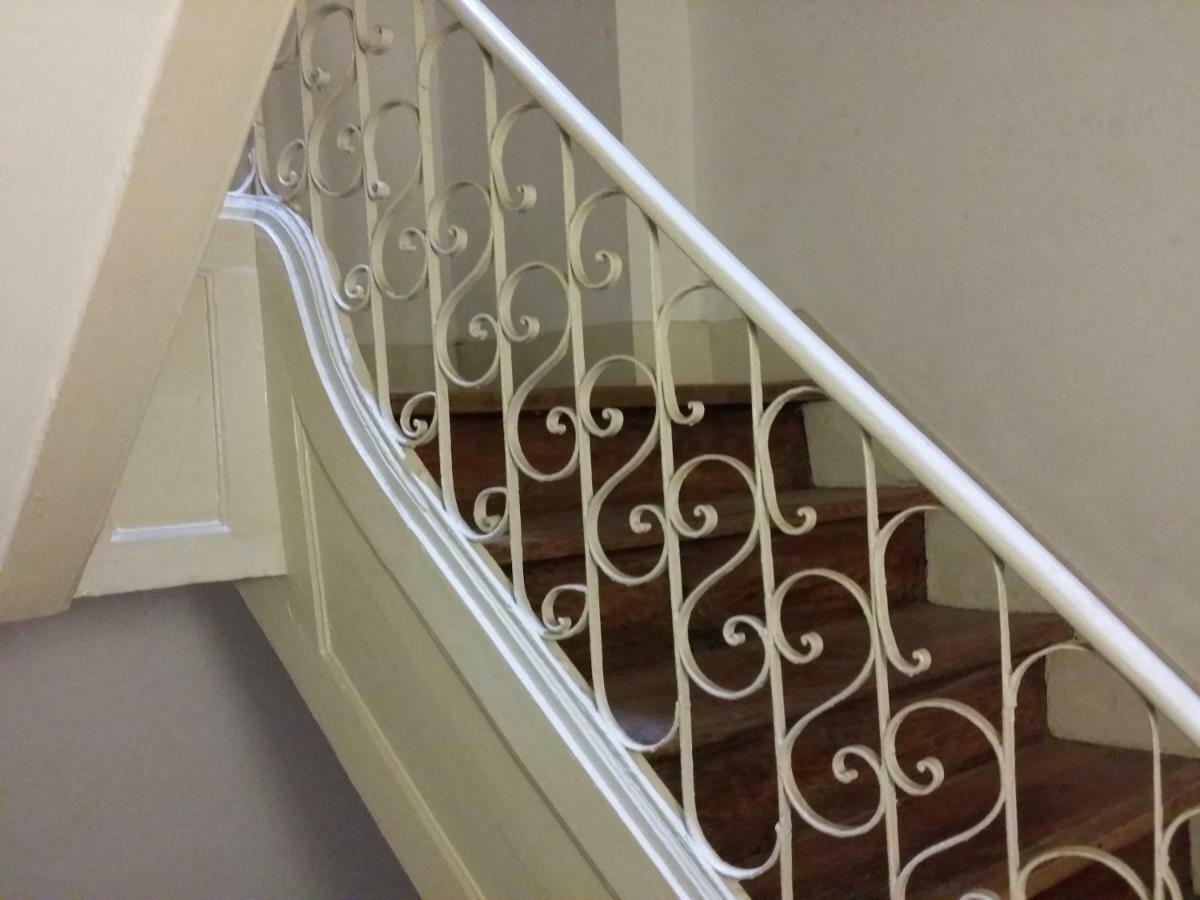 ליסבון Cozy 1St Floor Flat Central Chiado District With Balconies And Ac 19Th Century Building מראה חיצוני תמונה