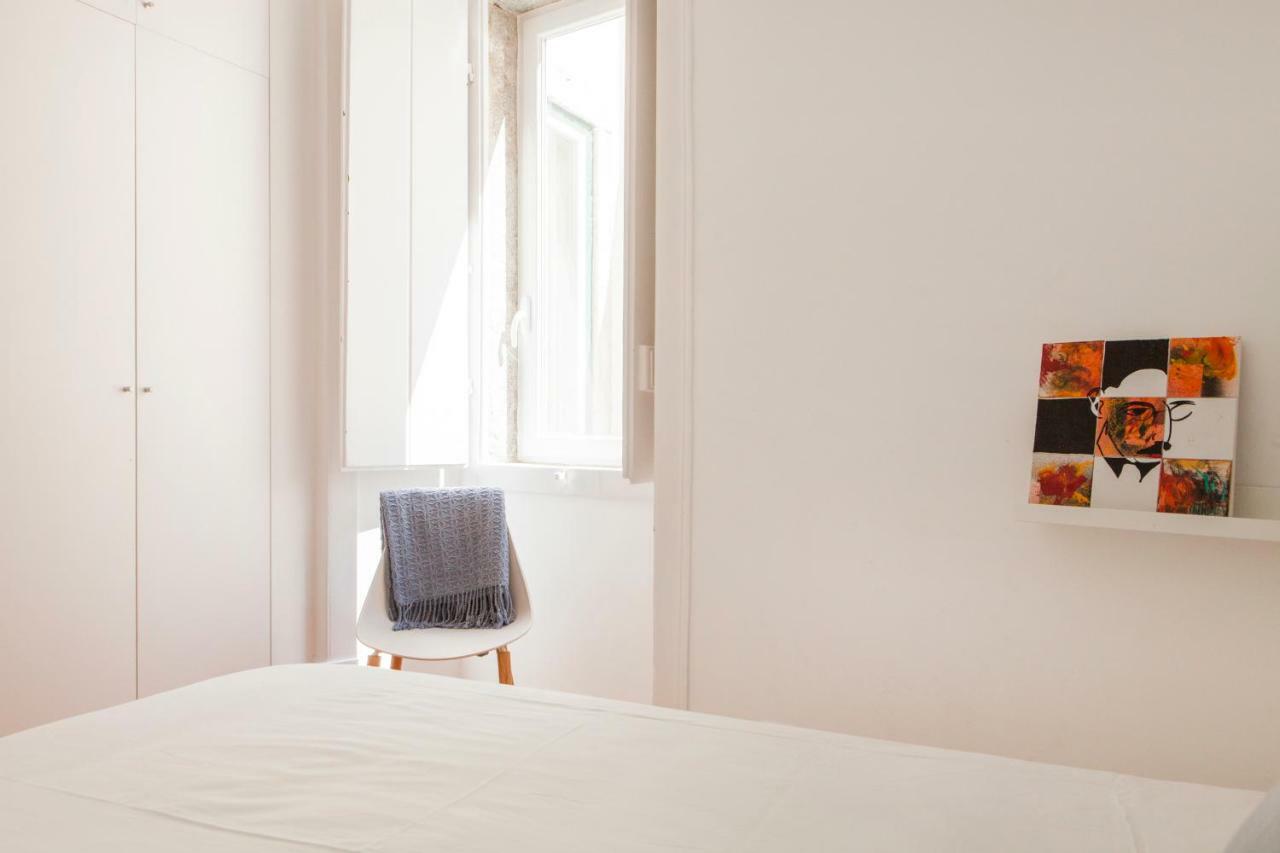 ליסבון Cozy 1St Floor Flat Central Chiado District With Balconies And Ac 19Th Century Building מראה חיצוני תמונה