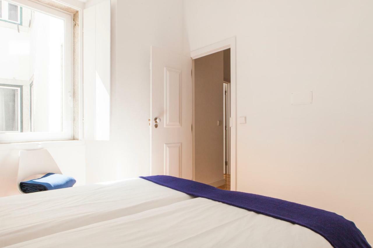 ליסבון Cozy 1St Floor Flat Central Chiado District With Balconies And Ac 19Th Century Building מראה חיצוני תמונה