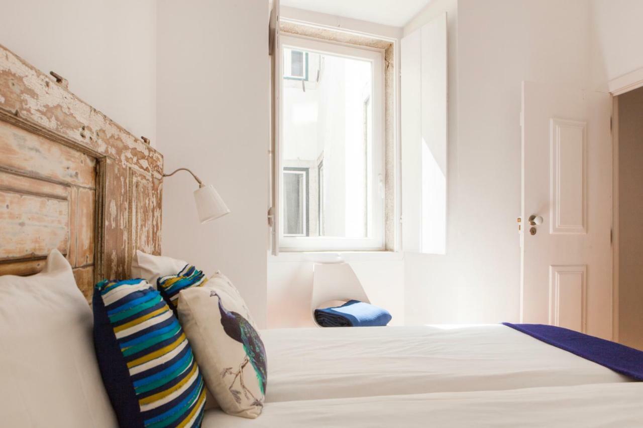 ליסבון Cozy 1St Floor Flat Central Chiado District With Balconies And Ac 19Th Century Building מראה חיצוני תמונה